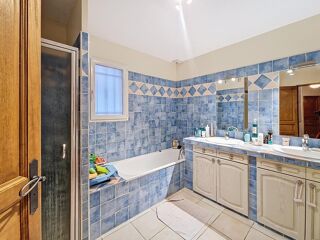  Maison � vendre 7 pi�ces 200 m�