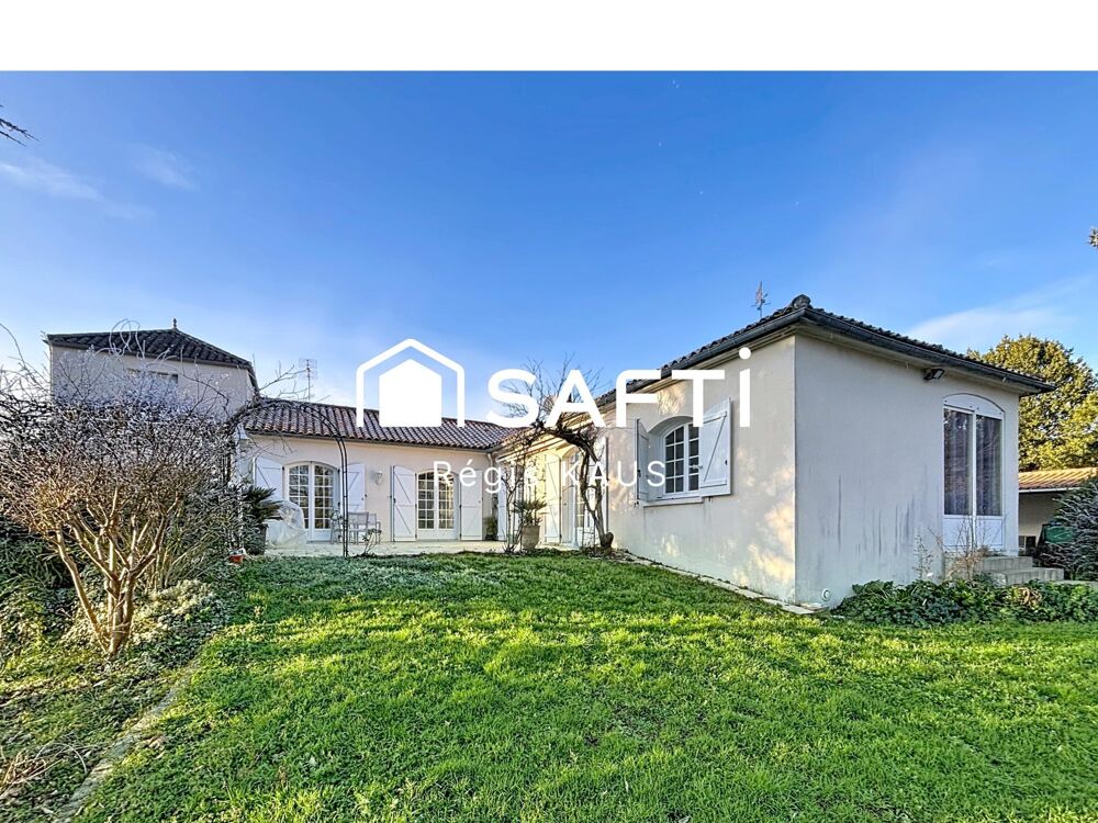 Vente Maison Maison 5 chambres, piscine, parc paysager à Fontenay le Comte Fontenay-le-comte