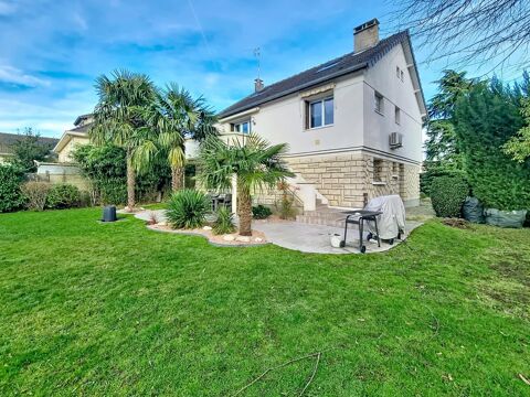   Maison familiale 3/4 chambres, grand jardin avec piscine Maison - 6 pi�ce(s) - 125 m�