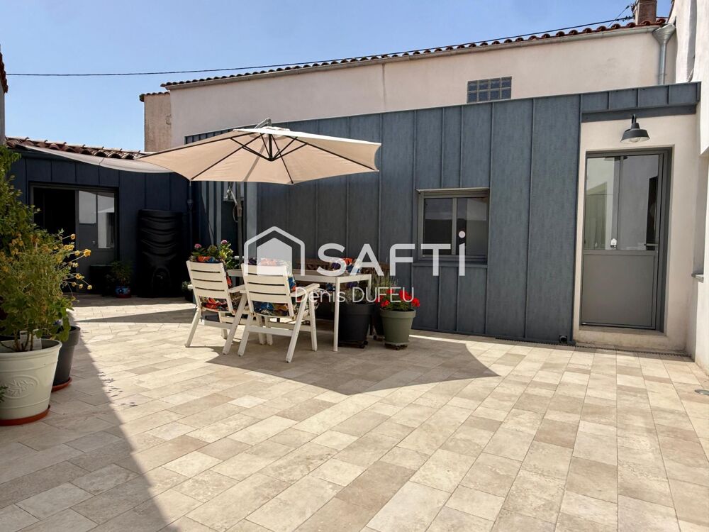 LA ROCHELLE  À DEUX PAS DU VIEUX-PORT | MAISON DE CHARME RÉNOVÉE AVEC PATIO