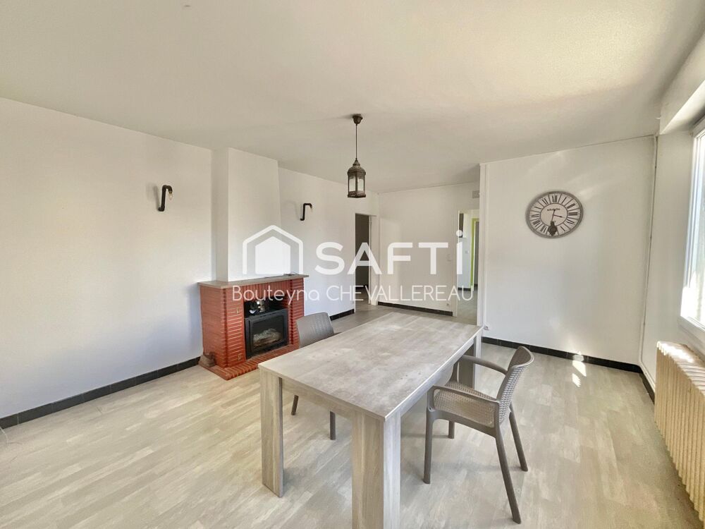 Vente Maison Maison de ville de 146m2 avec 4 chambres, garage et jardin Lesparre-medoc