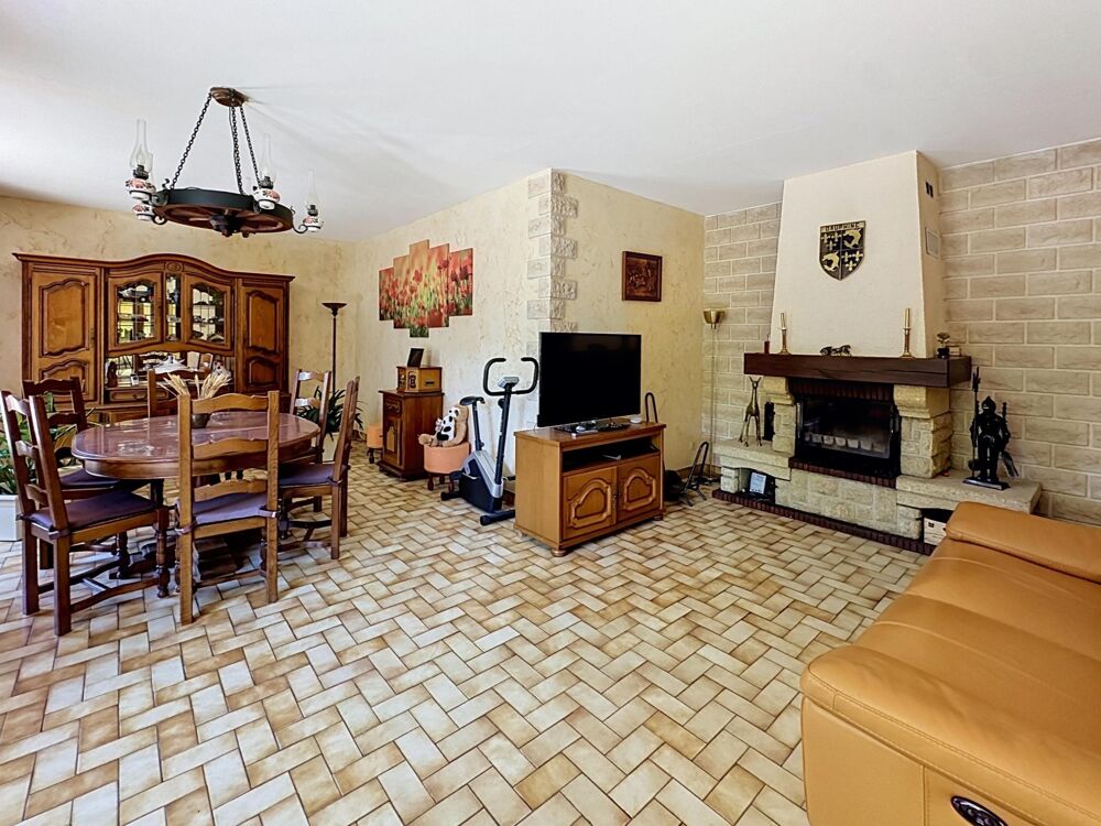 Tignieu Village  Maison familiale au calme