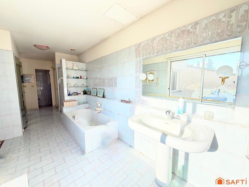 � vendre  Maison Les Angles (30133)