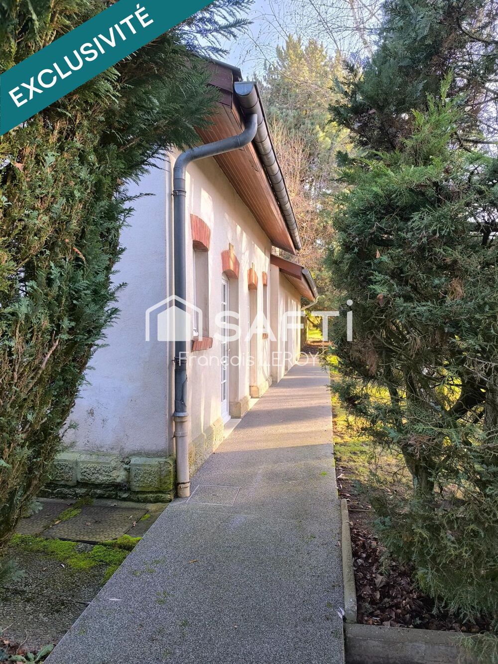 Maison de caractère avec grand parc et dépendance