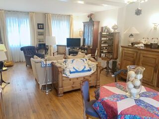  Maison  vendre 12 pices 262 m