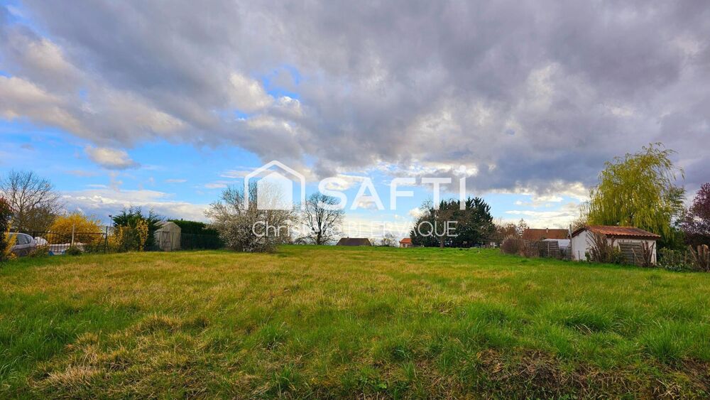 Vente Terrain À Vendre : Terrain de 1 573 m² à Coussay-les-Bois – Jolie Vue & Viabilisé Coussay-les-bois