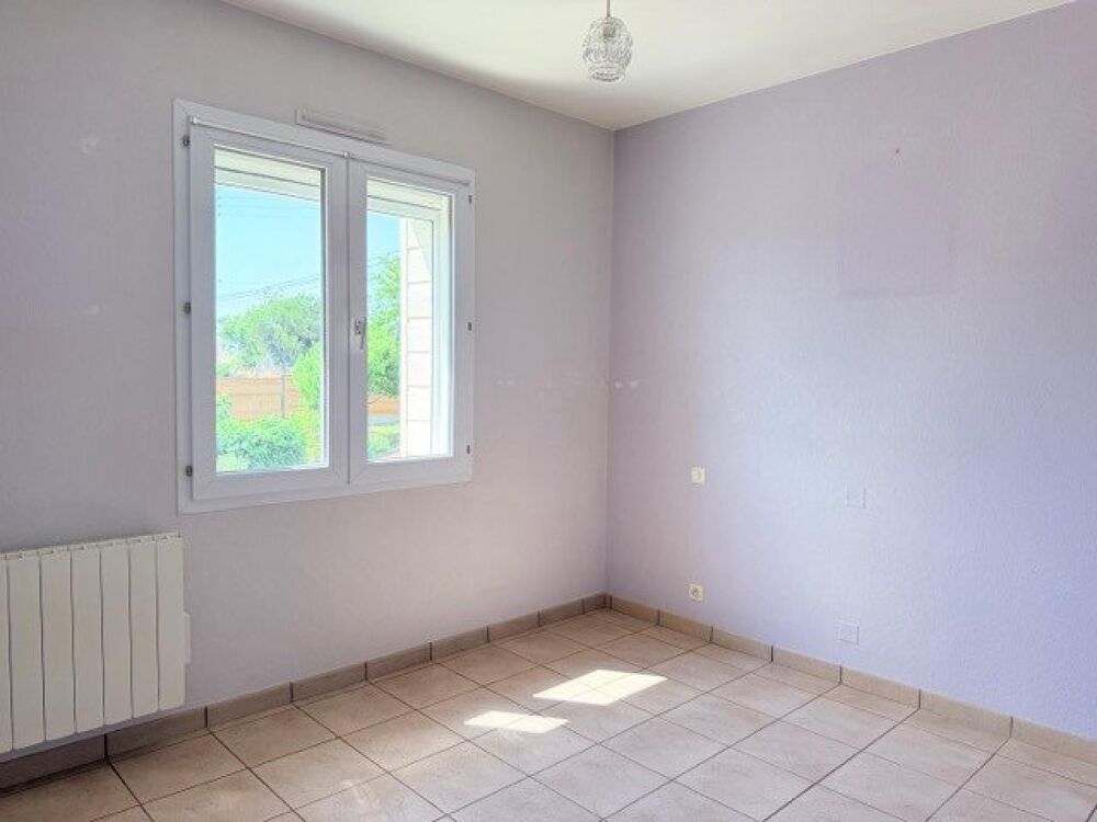 Vente Maison MAISON SPACIEUSE AVEC PISCINE CHAUFFEE A 2 KMS DES PLAGES DE LONGEVILLE SUR MER Longeville-sur-mer