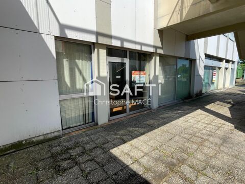 Local commercial - 117 m2 45000 53000 Laval