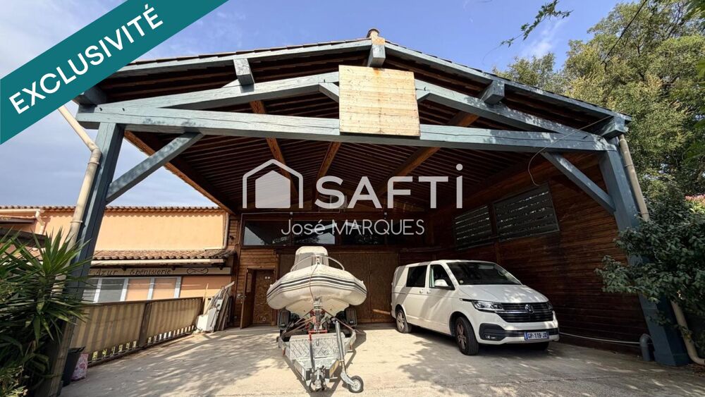   ZA Cogolin atelier en duplex avec préau 215m² 
