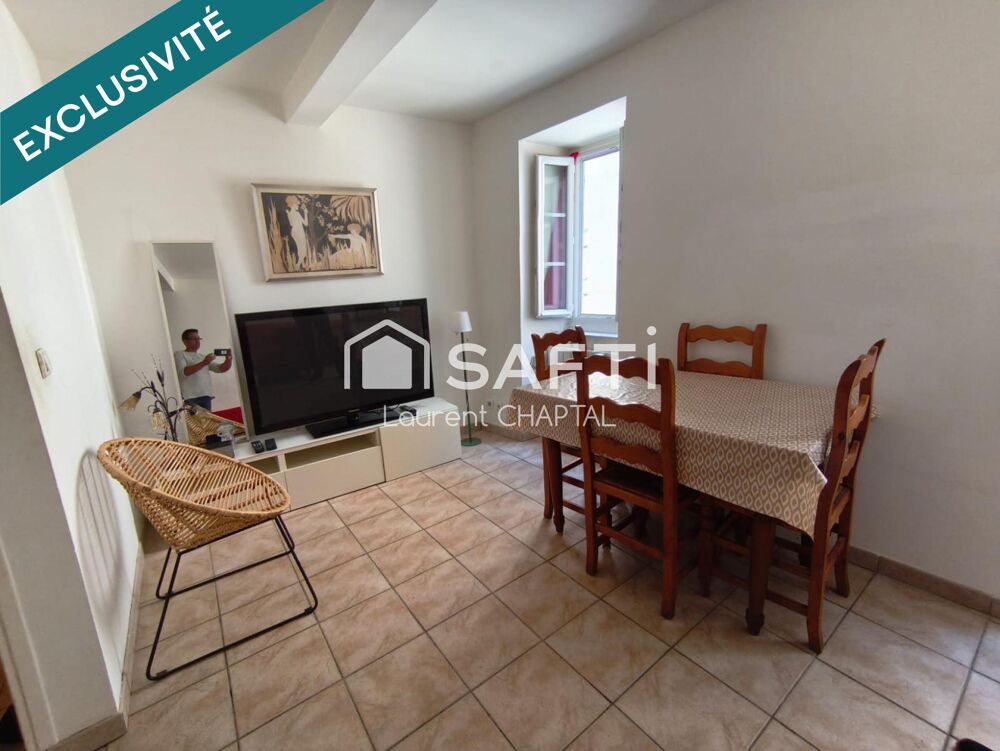 Maison de ville rénovée avec goût.