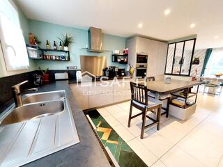  Maison � vendre 8 pi�ces 207 m�