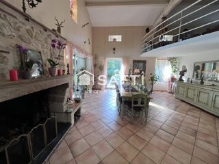  Maison à vendre 10 pièces 325 m²
