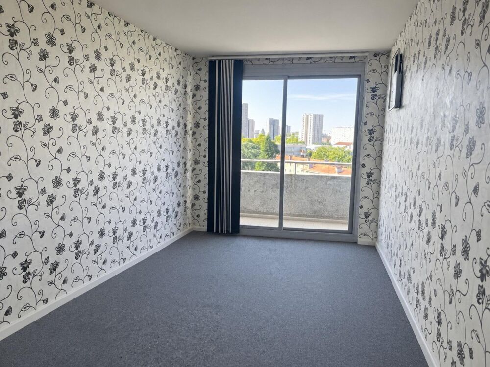 Vente Appartement AUBERVILLIERS-4PIECES 79M2 BALCON,CAVE ET PARKING Aubervilliers
