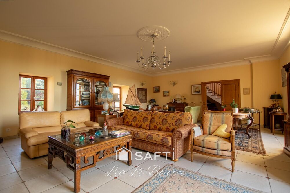  vendre  Proprit/chteau Pluguffan (29700)