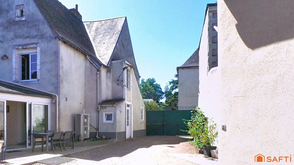 Vente Maison Centre Ville proximité commerces maison familiale avec atelier et dépendances Chateau-la-valliere