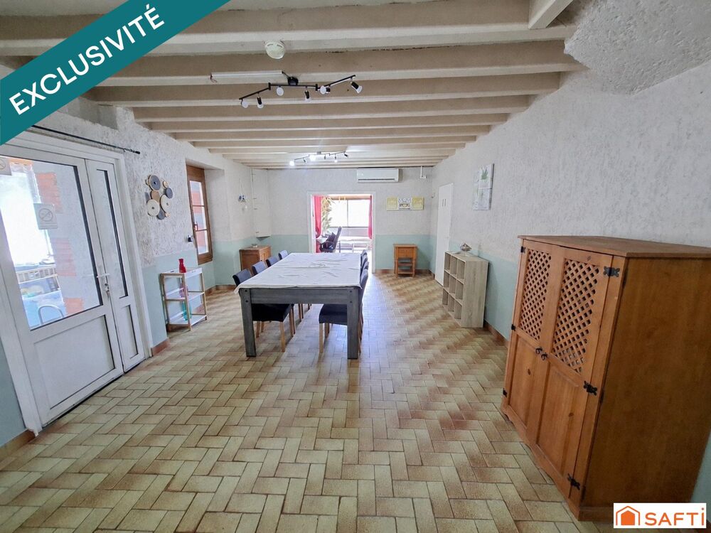 Maison sur 2 niveaux, 5 pièces, 3 chambres, 210m2 et garage
