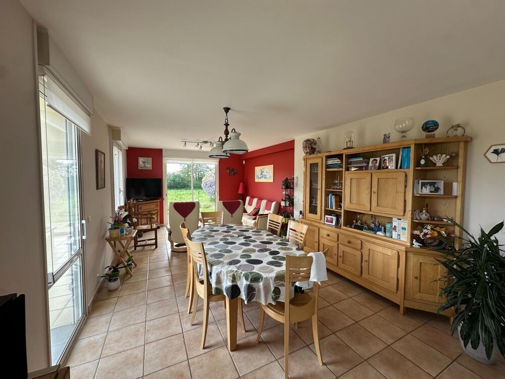 Maison en campagne avec 7900m² de terrain
