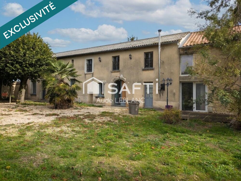 Vente Maison Maison familiale dans un village avec ensemble scolaire et commerce Saint-jean-de-sauves
