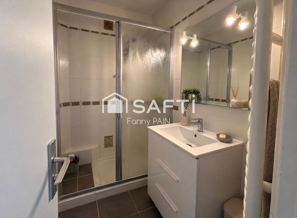 Vente Appartement Appartement 3 pièces – Dernier étage avec parking Saint-pierre-des-corps
