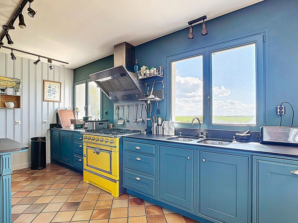Propriété de 266 m² entre mer et campagne.