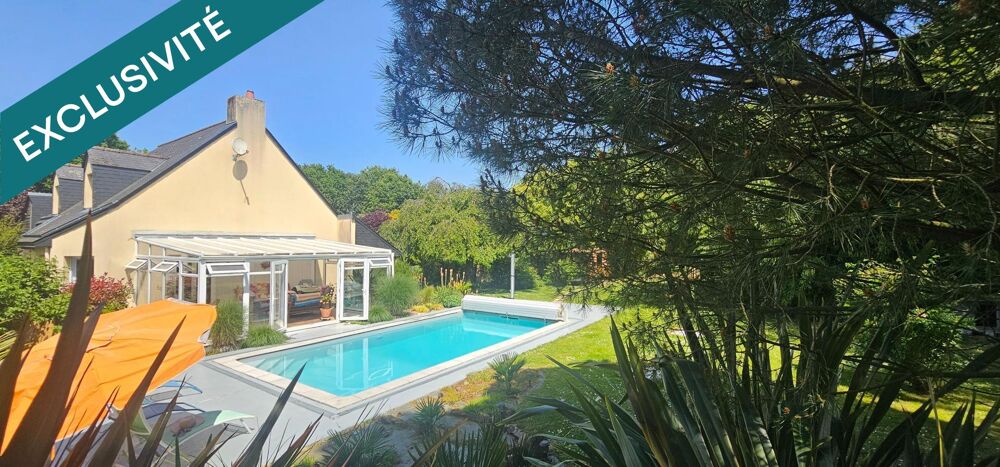 Grande propriété familiale avec piscine, dépendances et fort potentiel constructible