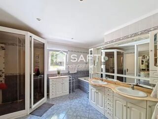  Maison � vendre 7 pi�ces 204 m�