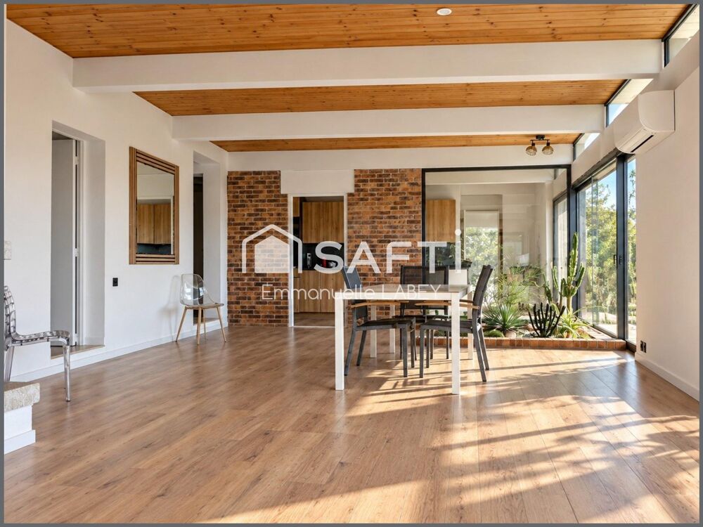 Vente Maison CASSIS – Haut de villa, une vue d'exception et fort potentiel d'évolution. Cassis