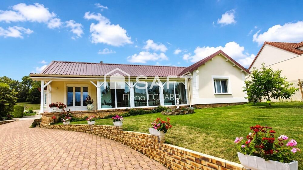 Vente Maison 184 m² de volumes et de possibilités, au cœur d'un écrin verdoyant de plus de 1 100 m² Vert
