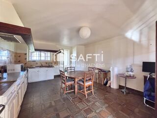  Maison � vendre 15 + pi�ces 585 m�