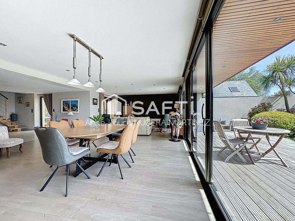 Vente Maison Maison avec 3 gîtes et espaces bien-être (piscine, sauna, hammam) à Lannilis. Double garage, double carport et jardin Lannilis