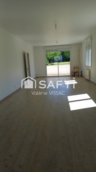  Immeuble à vendre 210 m² Saint-agnant