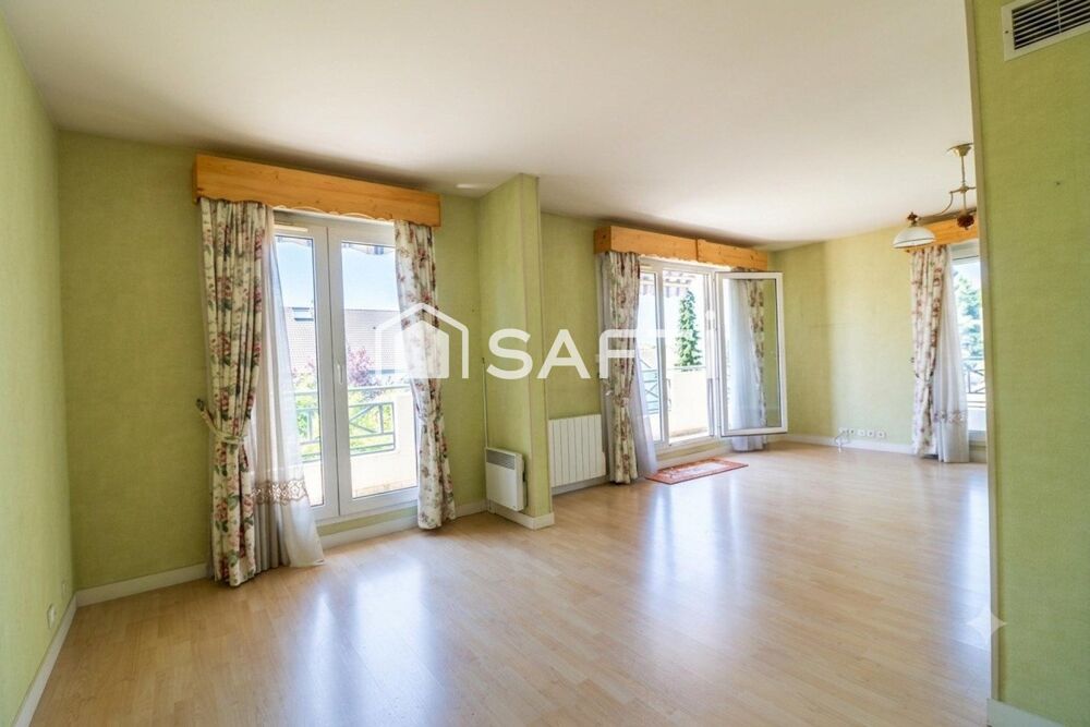 Vente Appartement T5 - 105m5 - Séjour double - 3 chambres - 2 box en sous-sol Poissy