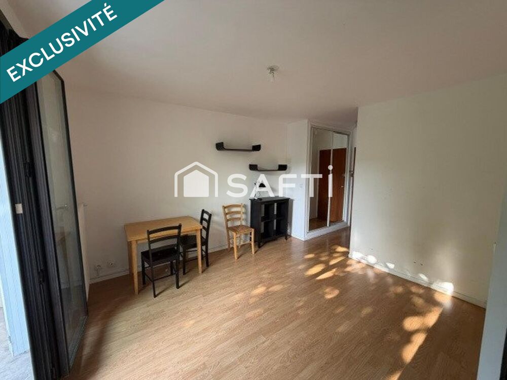 Vente Appartement Avenue Dauphine , studio avec balcon, cave et emplacement parking Orleans