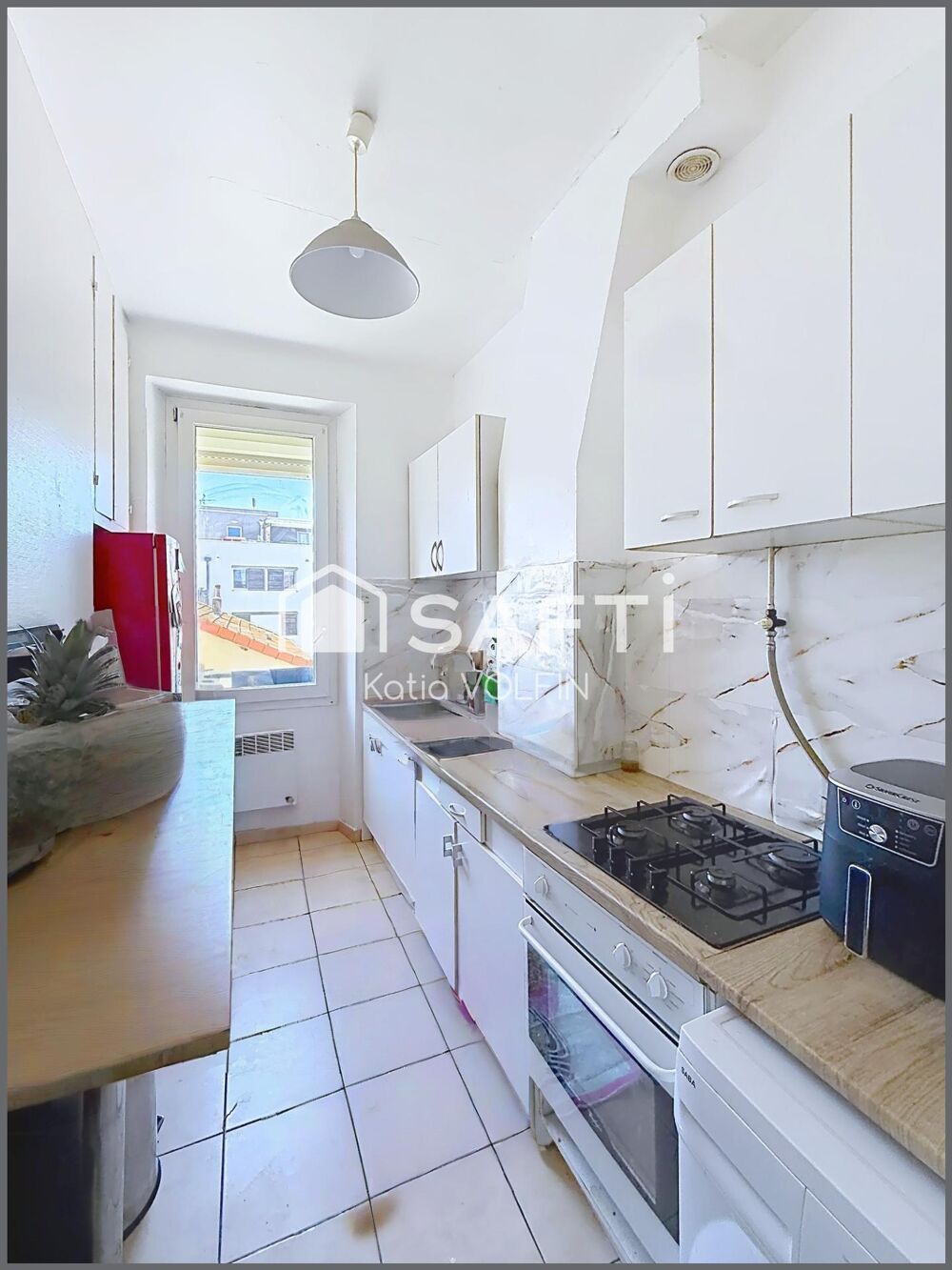 Vente Appartement T3 , 42m2 dernier étage sur cour au calme Marseille 10
