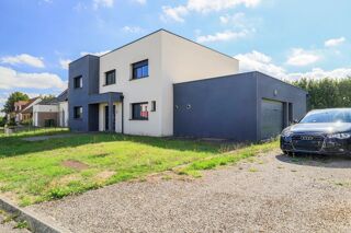 Maison 6 pièces 228 m² · à Guignemicourt · 228 m² · 442 600 €