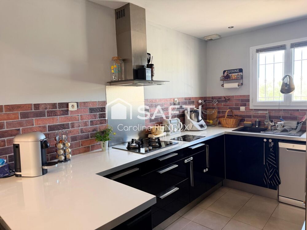Maison à Peypin dAigues -98 m², au calme, jacuzzi, 3 grandes chambres, 2 places de parking