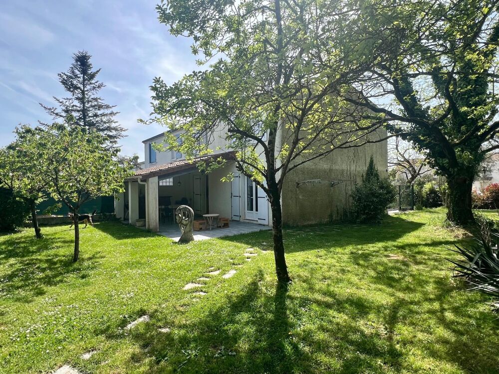 Vente Maison Maison 4 pièces - 99 m2 Saint-jean-d'angely