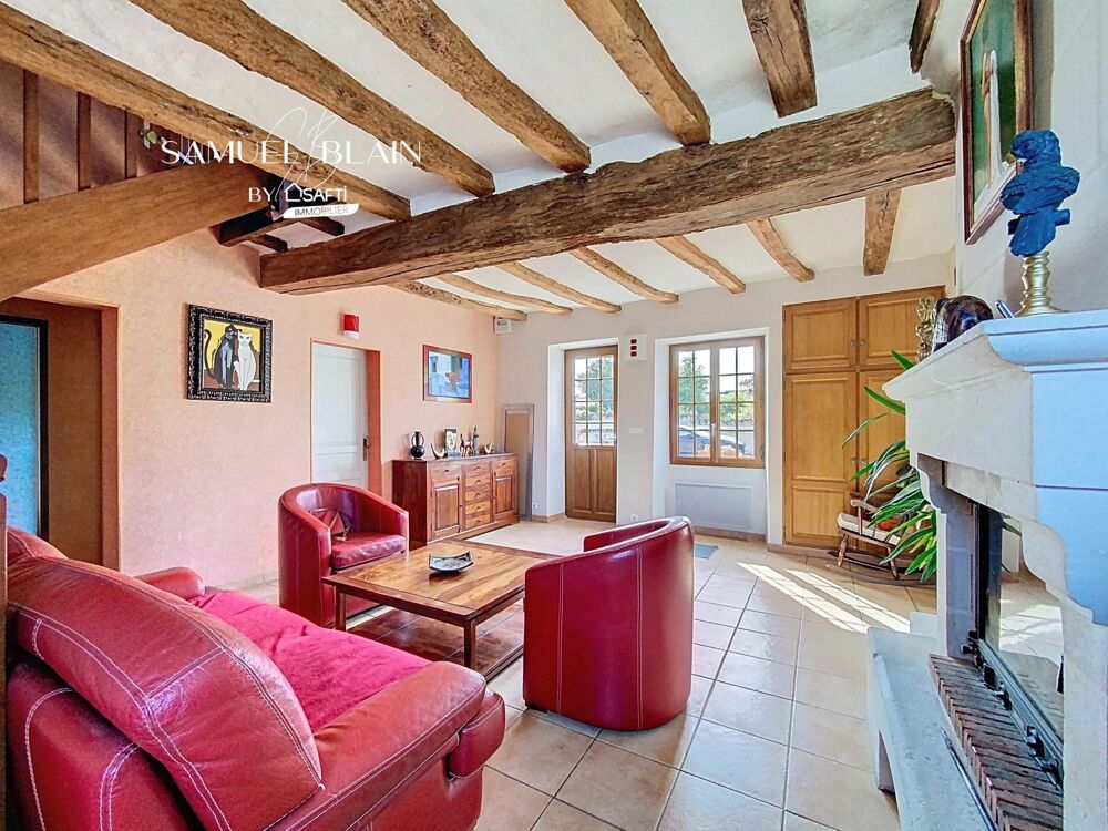 Vente Maison Charme de l'ancien, confort, calme, commerces. Saumur