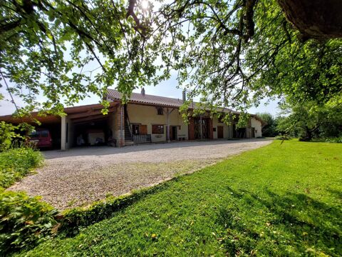   Ferme sans vis à vis - 1h30 de Genève-Terrain 3 185 m² Maison - 5 pièce(s) - 163 m²