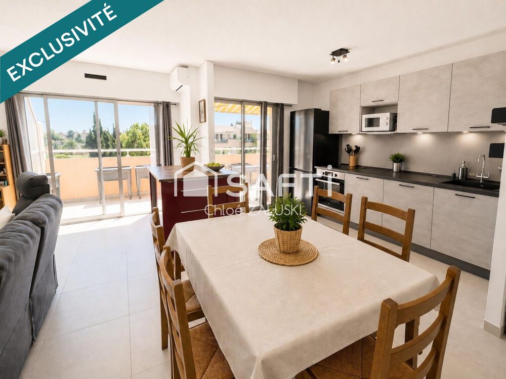 Appartement T3 dernier étage, piscine, terrasse, vue magnifique