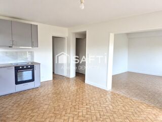  Appartement à louer 5 pièces 86 m²