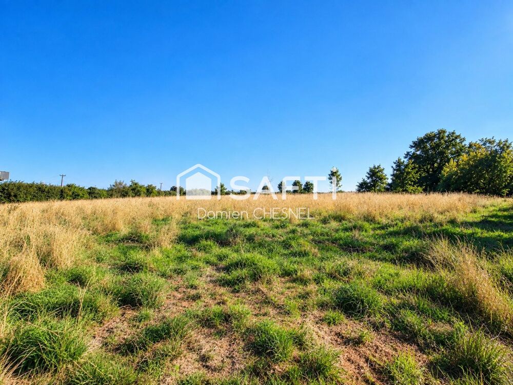 Vente Maison Lot de deux maisons sur terrain de 4 hectares avec grange Saint-christophe-en-boucherie