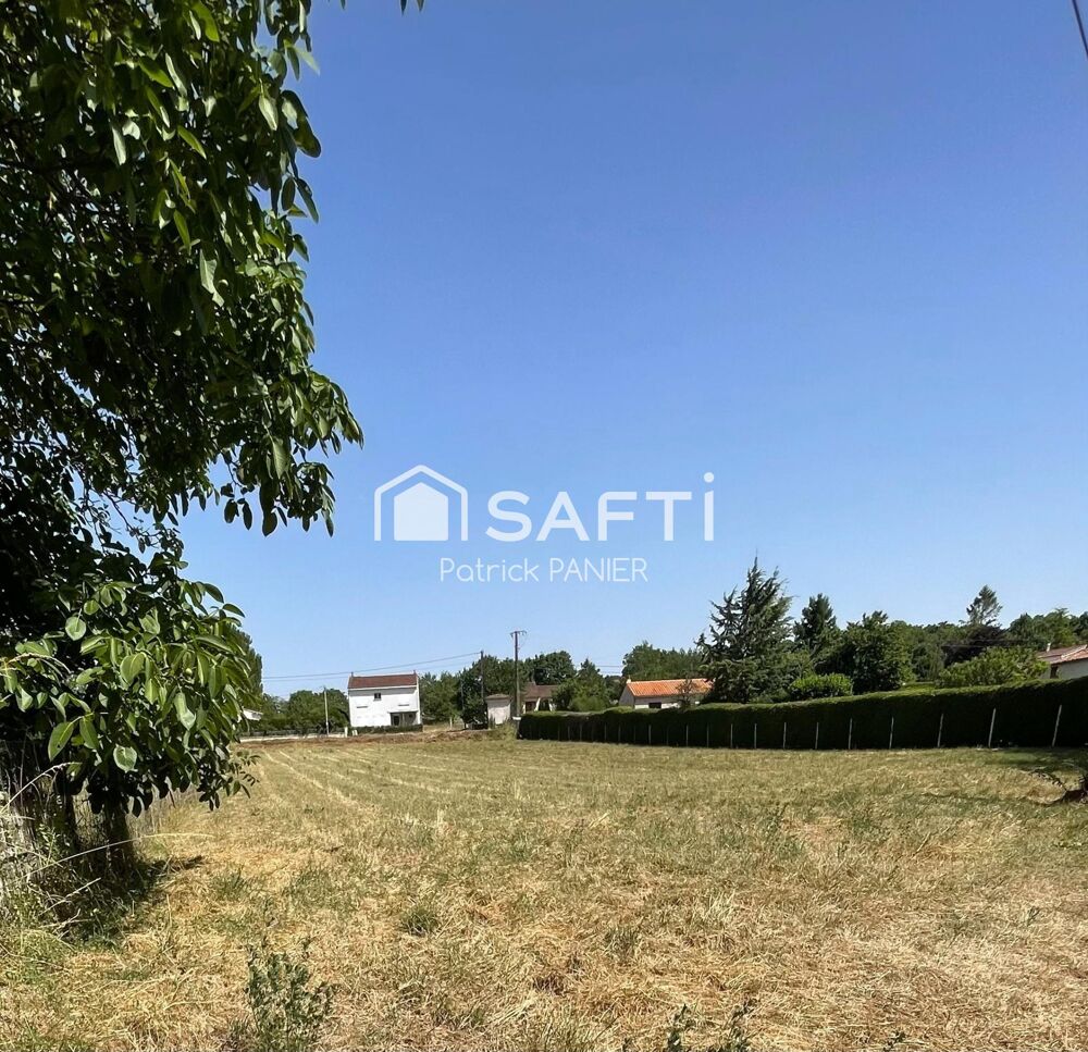 Vente Terrain Découvrez ce magnifique terrain de 3 215 m² situé à Dampierre-sur-Boutonne, dans un environnement paisible et verdoyant, idéal p Dampierre-sur-boutonne