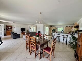  Maison  vendre 6 pices 190 m