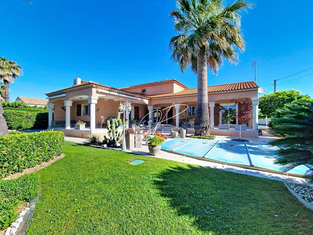 Villa T7 5 chambres 255 m² garage et piscine