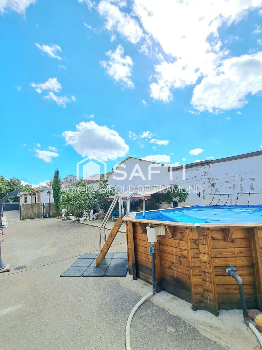 Vente Maison COUP DE CŒUR – BELLE MAISON DE CARACTÈRE AVEC PISCINE, JARDIN ET 4 GARAGES - SANS VIS-À-VIS ET ENVIRONNEMENT CALME EN PLEINE VIL Mulhouse