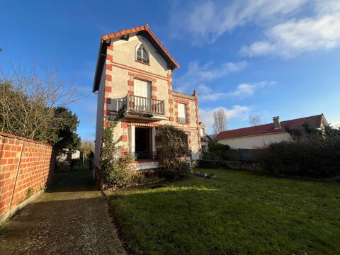   2 maisons � r�nover sur terrain de 1977 m� proche Maisons Laffitte Maison - 6 pi�ce(s) - 154 m�