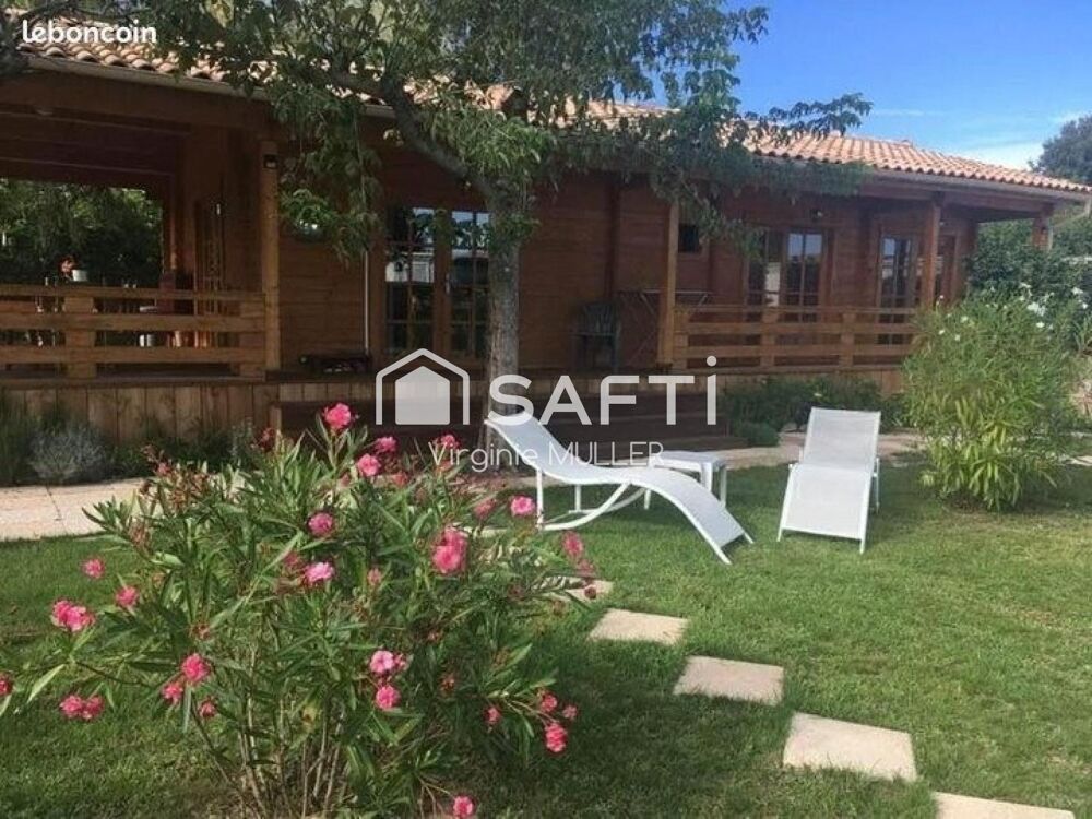 Votre chalet à 300m de la plage de La Chambrette