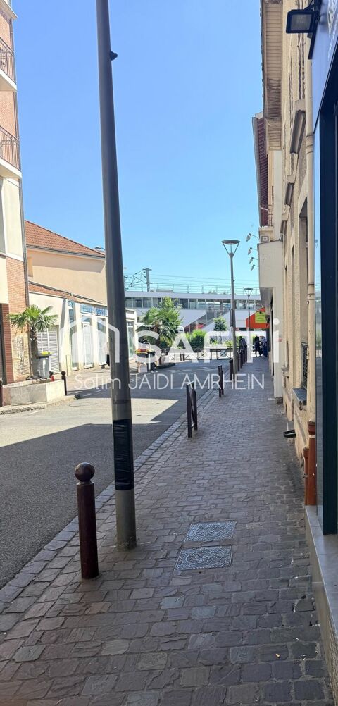 Visibilit&eacute; optimale &agrave; deux pas de la gare RER E 169000 94350 Villiers-sur-marne