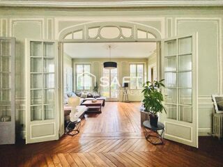  H�tel Particulier � vendre 15 + pi�ces 590 m�